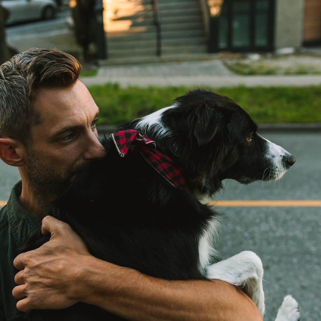 Andrew Knappのインスタグラム：「You carried me, now let me carry you.  (📸 @shayd_johnson)」