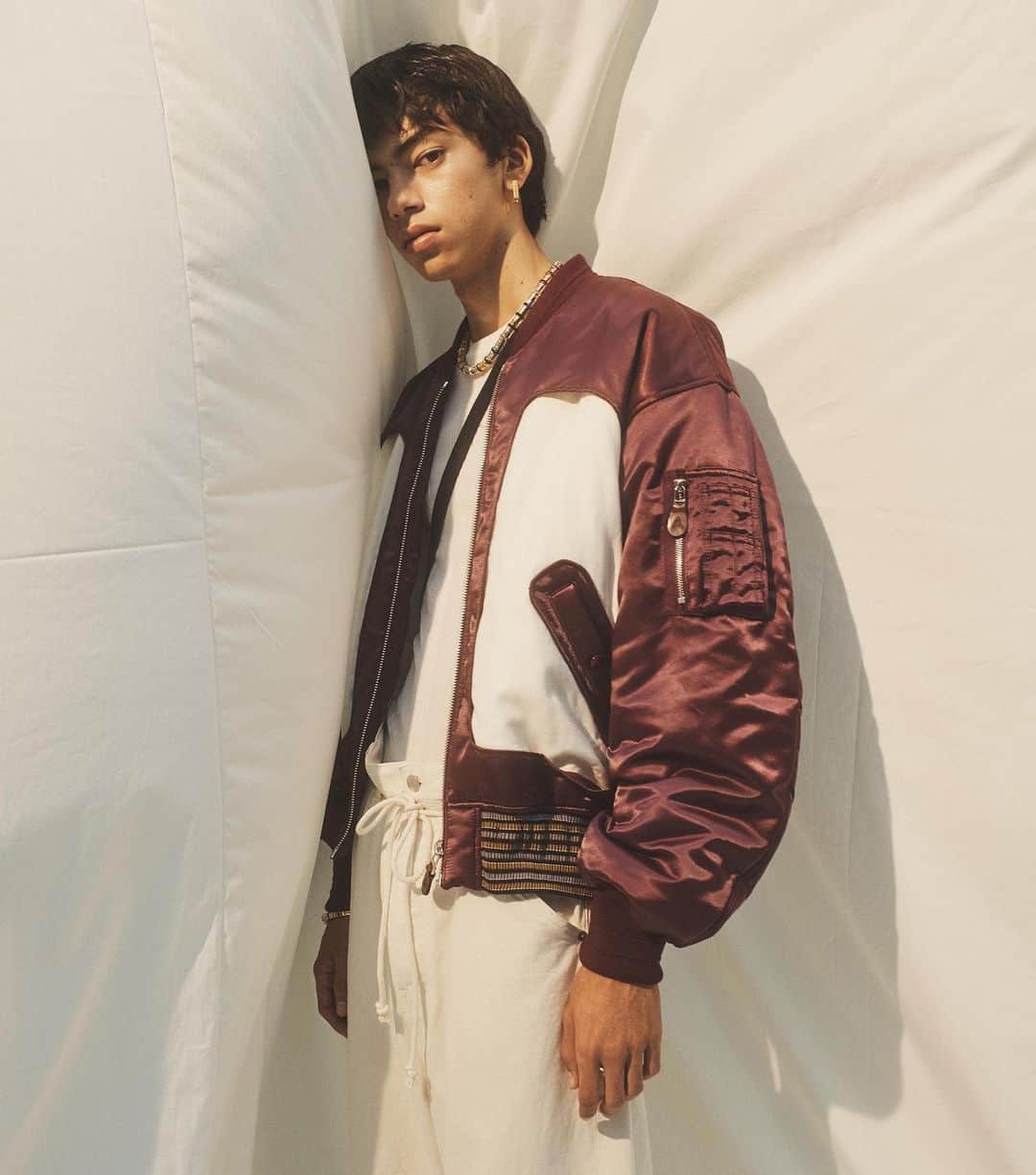YOONのインスタグラム：「Thinking bout spring」
