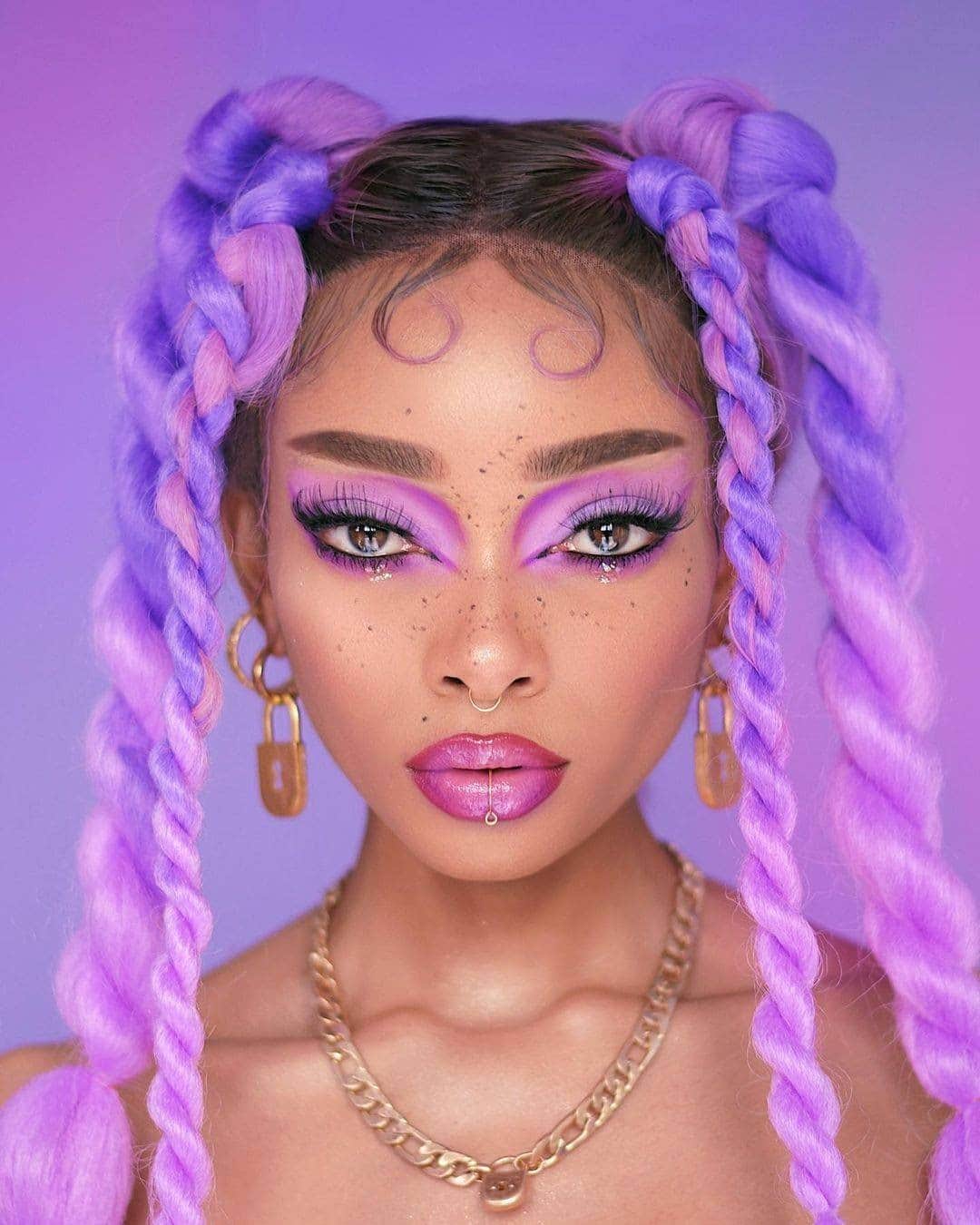 NYX Cosmeticsさんのインスタグラム写真 - (NYX CosmeticsInstagram)「Brightening up your feed with this electric glam from @nyane 💜⚡ She slays this sleek liner moment using our OG Epic Ink Liner ✔️✨ • #nyxcosmetics #nyxprofessionalmakeup #crueltyfreebeauty #veganformula」2月3日 6時59分 - nyxcosmetics