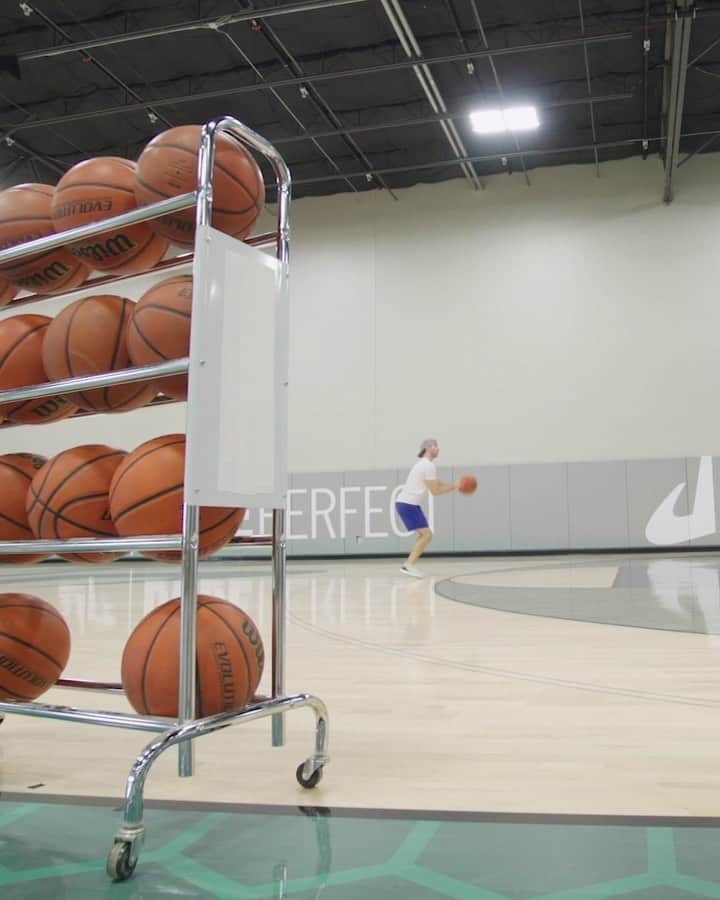 Dude Perfectのインスタグラム：「TRICK SHOT BATTLE: 🏀 Rack (@corycotton) vs. 🧢 Rack (@tylerntoney).  Go!」