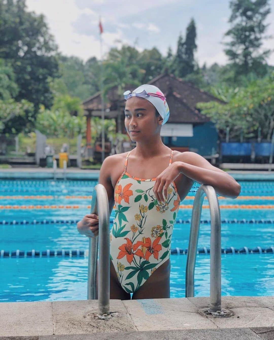 JOLYN Swimwearのインスタグラム：「If you had to pick only ONE JOLYN PRINT to wear forever, which one would it be?👇🌴💞 // #jolynaustralia」