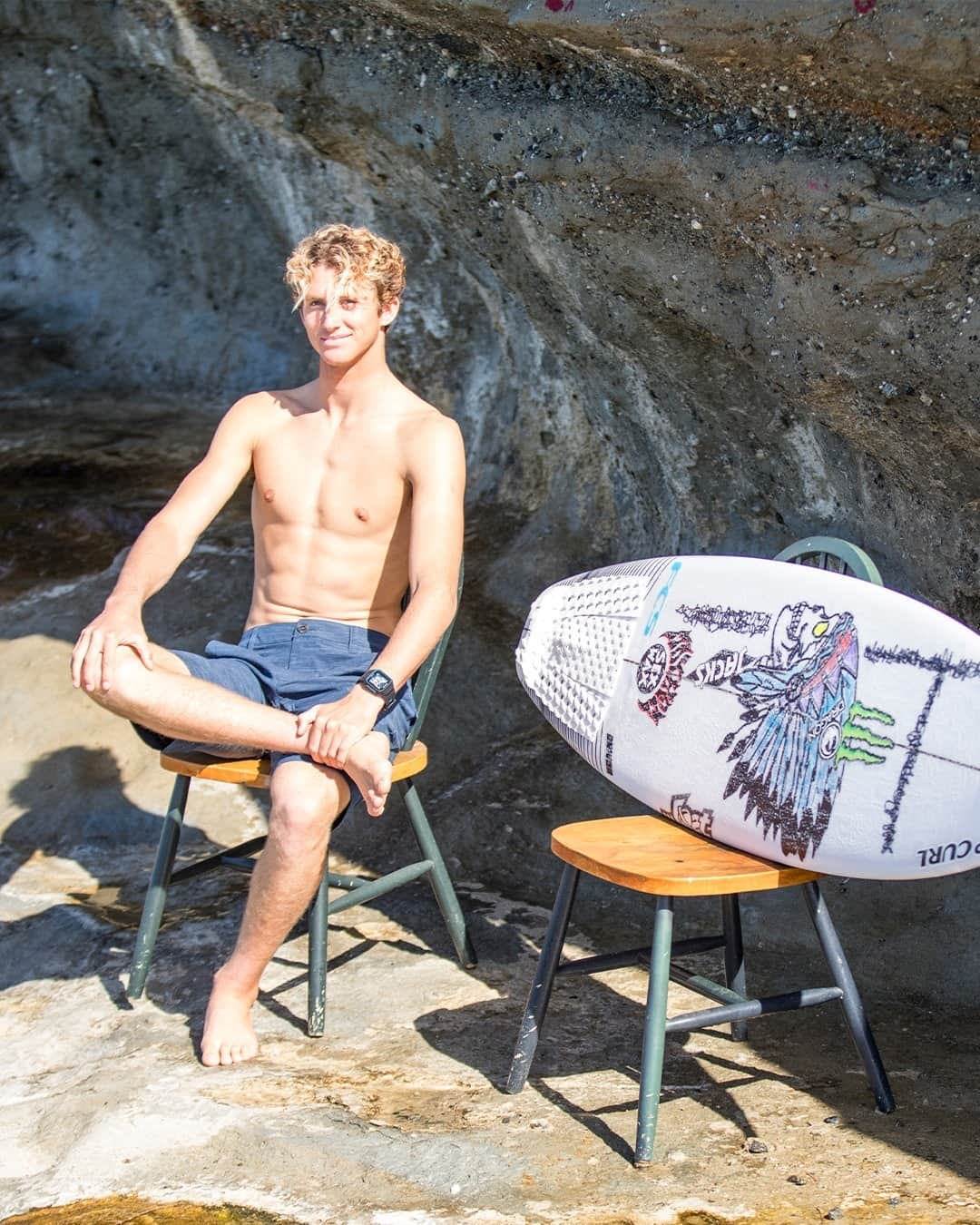 Rip Curl Australiaさんのインスタグラム写真 - (Rip Curl AustraliaInstagram)「G'day from @crosbycola. Sitting pretty from the best spot on the rocks, wearing Boardwalks - Made for land and water.」2月3日 8時10分 - ripcurl_aus