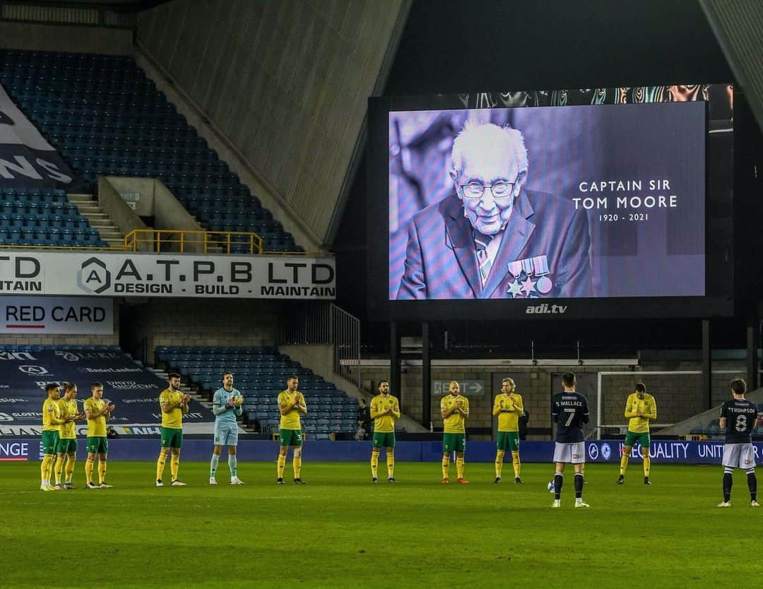 ティム・クルルさんのインスタグラム写真 - (ティム・クルルInstagram)「Rest in Peace Captain Sir Tom Moore.  Not the result we wanted tonight but we take another point and get ready for another big game on Friday night vs Swansea..#19togo」2月3日 8時14分 - timkrulofficial