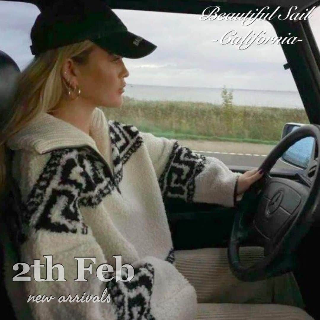 のインスタグラム：「👉スワイプ／新作が続々入荷中❤︎  2月2日 22item入荷中🦋🌙✨﻿ ﻿ 【ストーリーorプロフィール記載のURLから購入ページへ🛒】﻿シルエットや素材感などの詳しい情報は商品ページをご確認ください。﻿ ﻿ KOREAラインに興味のある方は、ショップ内 検索の際に【韓国】とキーワードを含めて、検索してみてください🔍﻿ ﻿ --- ﻿ #beautifulsail﻿ #beautifulsailkorea #california #korea」