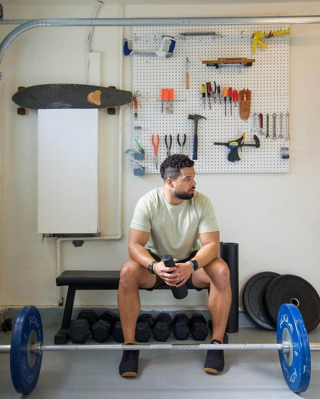 lululemonさんのインスタグラム写真 - (lululemonInstagram)「BYOG(ym) goals c/o @calebgjohnson. Show us your at-home setup by tagging @lululemon and #thesweatlife」2月3日 9時00分 - lululemon