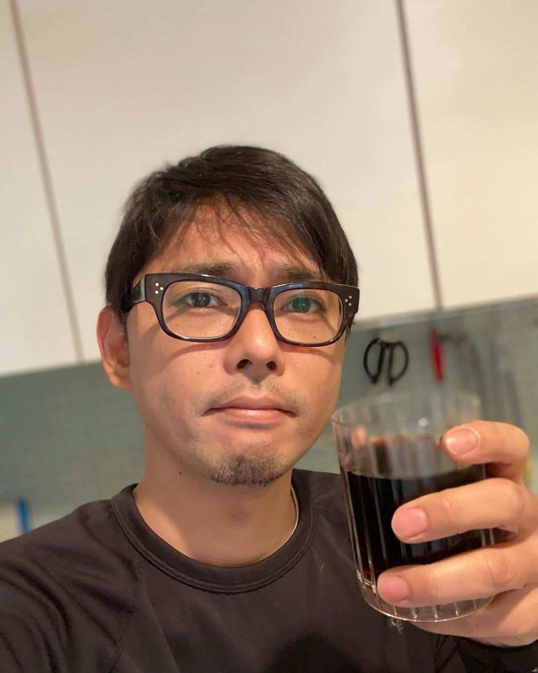 今井翼さんのインスタグラム写真 - (今井翼Instagram)「コーヒー飲んで  頭も目覚めた  #さっきの投稿消えた、、 #やり方わからん #今日もゆったり行きましょう  #機械音痴今井」3月4日 6時24分 - tsubasaimai_official