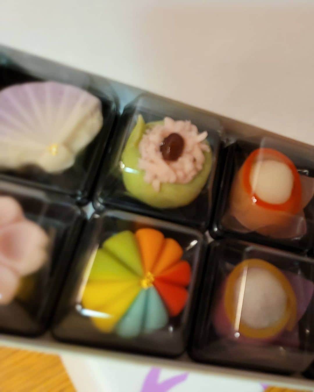 山田優さんのインスタグラム写真 - (山田優Instagram)「おはようございます☀️  素敵なお雛祭りを 過ごせましたでしょうか？  ちらし寿司ケーキの盛り付けを 娘がやってくれて そんな事もやってくれるようになったんだなーと感動したり。  女の子の皆～。 健やかに笑顔いっぱいの日々が送れますように♥️  #ひなまつり  #ひな祭り  #雛人形 #ちらし寿司ケーキ  #娘作」3月4日 7時47分 - yu_yamada_