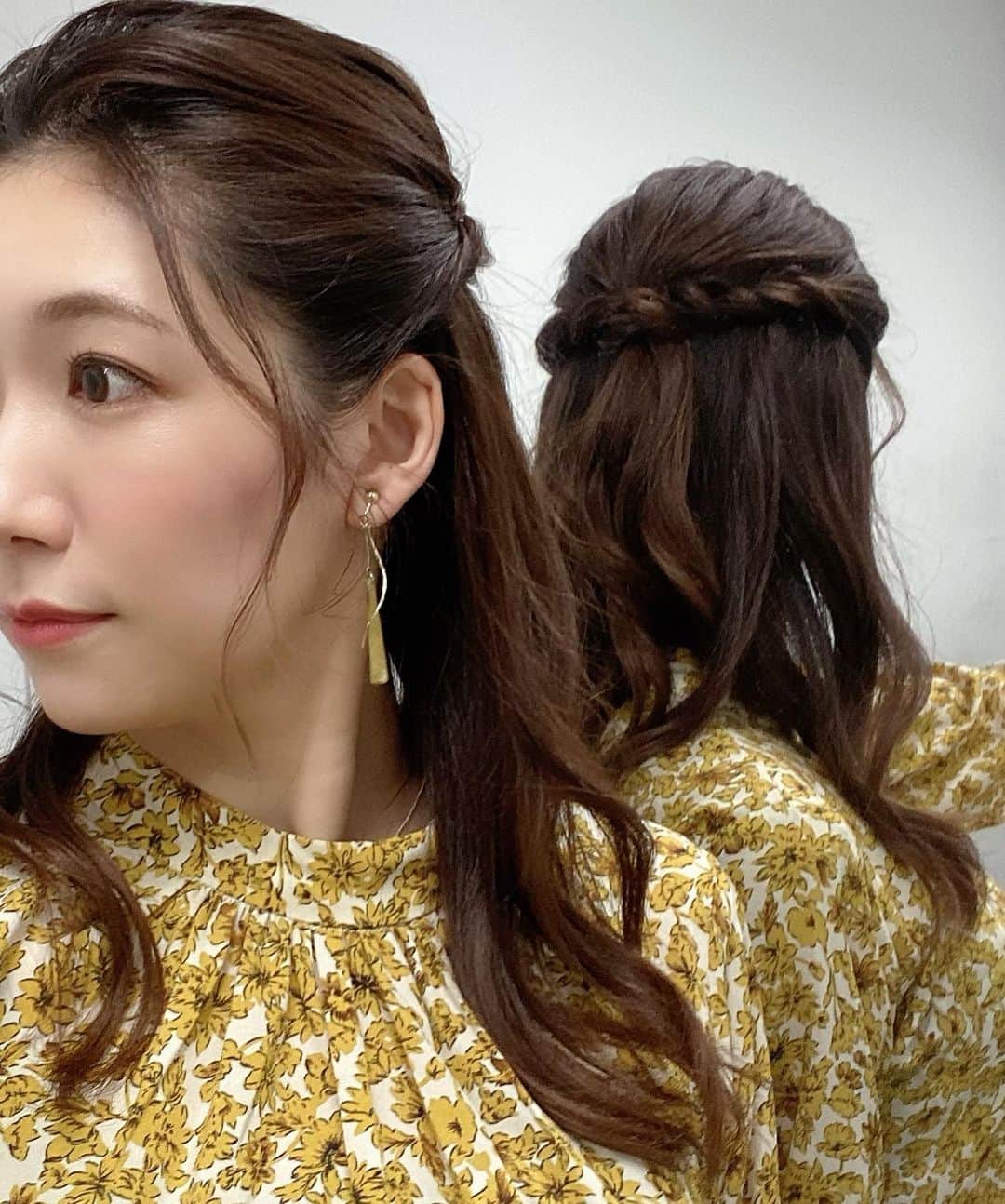 穂川果音さんのインスタグラム写真 - (穂川果音Instagram)「hair style  ハーフアップだよ♪  #ゆる巻き #ハーフアップ #hairstyle #hairarrange #イヤリング　#アベプラ 　#ハーフアップアレンジ　#earrings」3月4日 10時12分 - hokawakanonn