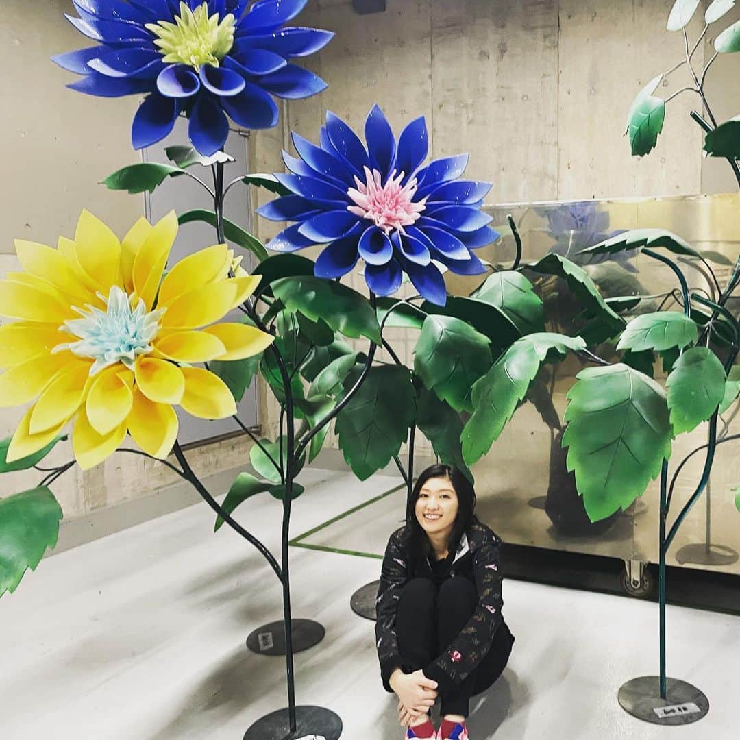 私立恵比寿中学さんのインスタグラム写真 - (私立恵比寿中学Instagram)「お花と歌穂💐」3月4日 12時05分 - shiritsuebisuchugaku