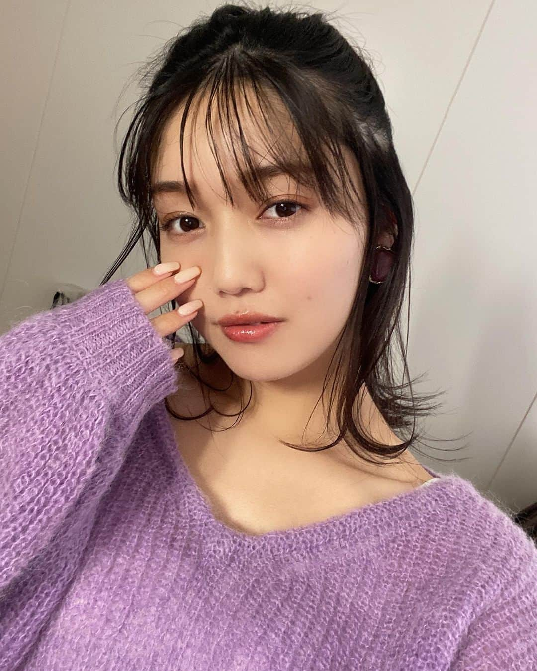 松川菜々花さんのインスタグラム写真 - (松川菜々花Instagram)「・ ラベンダーカラー好き💜  そして、こちらですね💁‍♀️笑 @kol.japan  2021.3.17(web)より、 2021 SPRING&SUMMERのプレオーダーがスタート！！ 公式サイトも間もなくです！  手に取って頂きやすい価格帯になってるので是非♡  #韓国ファッション #韓国ヘア #韓国コーデ #韓国ネイル #韓国風ヘア #nonnon #ノンノ #今日のコーデ #ootd #前の写真」2月28日 16時38分 - matsukawa__nanaka