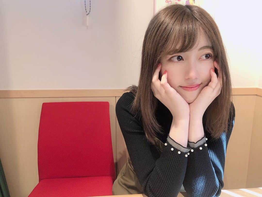 松村芽久未のインスタグラム：「﻿ ﻿ ﻿ 日曜日〜◡̈♥︎﻿ ﻿ 皆さんなにしてるのーーーーー？？？﻿」