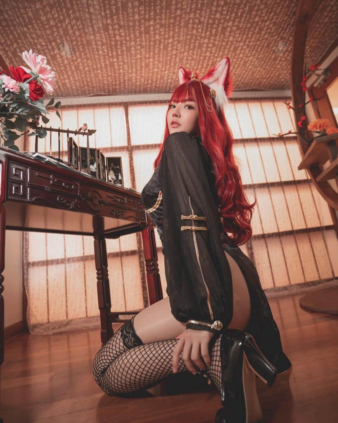 YingTzeさんのインスタグラム写真 - (YingTzeInstagram)「Cat Girl & Fox Girl , which one you like better ? ❤️✨ _ Last day to pledge for Feb’s Patreon Rewards , this month’s photoset is cute & sexy . My fav month so far ! 😆 At 2$ you can have access to my patreon-only IG + high res desktop wallpaper as well ! It’s a good month ! 💌 www.patreon.com/yingtze _ 📸 @kenn_tee  Cat Ears @furrytaildreams  Fox Ears @nina_creations___  #blessed #catgirl #foxgirl #kemonomimi #nekomimi #stockings」2月28日 15時26分 - yingtze