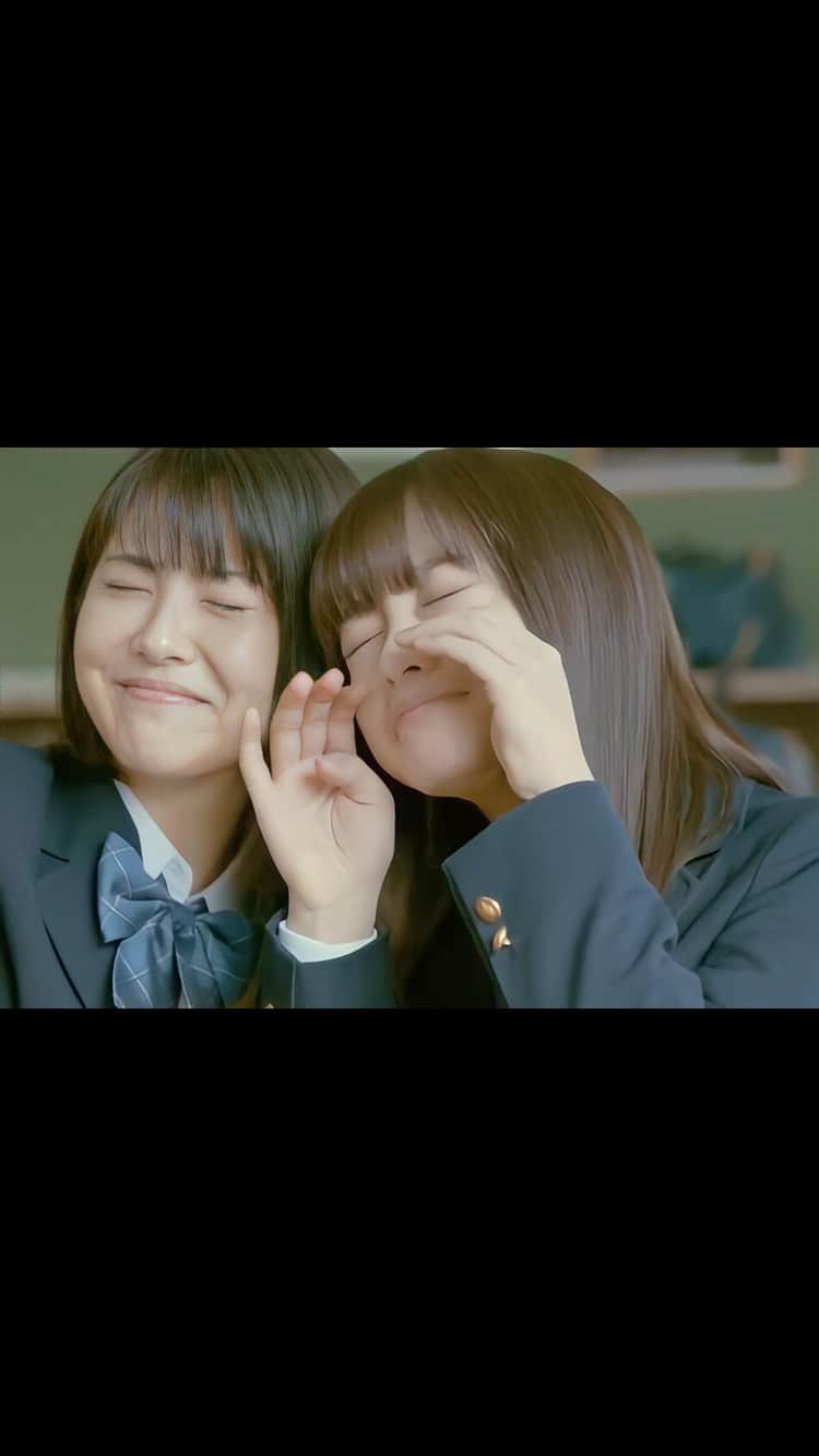 c_andy._のインスタグラム：「橋本環奈×浜辺美波 卒業おめでとう🌸」
