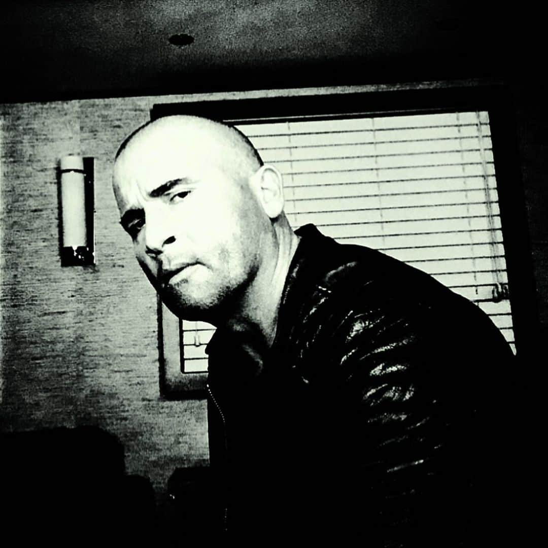 ドミニク・パーセルさんのインスタグラム写真 - (ドミニク・パーセルInstagram)「#gq sux」2月28日 15時46分 - dominicpurcell