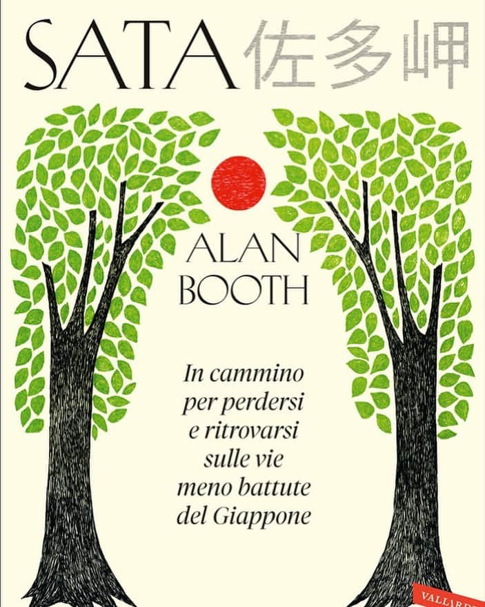 のインスタグラム：「"Pensate a non pensare. Come si pensa a non pensare? Non pensando”.   Lo scrive Alan Booth, scrittore inglese emigrato in Giappone, esperto di cultura nipponica, scomparso nel 1993. Booth ha attraversato il Paese del Sol Levante a piedi alla fine degli anni Settanta, prendendo appunti su un diario e, vocali, con un registratore; raccontando poi la sua esperienza in quello che sarebbe diventato il suo Giappone on the road: "Sata" il titolo del suo libro da poco tradotto anche in italiano...un modo per viaggiare!!! Perché prima o poi sarà ancora zaino in spalla 🙏😊💪 . . . #giappone #libri #libridaleggere #viaggiare #libriconsigliati #mondo」
