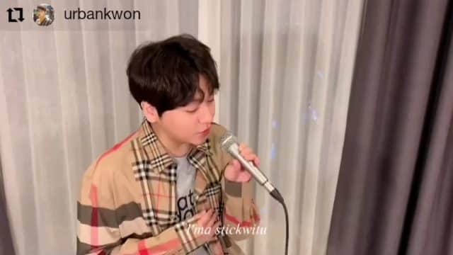 Urban Zakapaのインスタグラム：「2005 💕🎤 nobody gonna love me better #Repost @urbankwon • • • • • • Stickwitu - The Pussycat Dolls cover by KWON SOON IL 권순일 of 어반자카파 ⠀ YouTube 채널 ‘UrbanKwon’ 이번 커버는 Pussycat Dolls 의 ‘Stickwitu’ 입니다. 즐겁게 감상해 주세요 😍 ⠀ ▶️풀버전이 궁금하시다면, 인스타 프로필 링크 타고 오시거나, 제 YouTube 채널 ‘UrbanKwon’ Youtube.com/c/UrbanKwon 에서 보실 수 있습니다. ⠀ ▶️Check out my cover of Stickwitu - The Pussycat Dolls on my YouTube ‘UrbanKwon’ ⠀ #Stickwitu #ThePussycatDolls #NicoleScherzinger #PussycatDolls #스틱위츄 #푸시캣돌스 #Cover #커버 #커버곡 #KWONSOONIL #UrbanZakapa #KPOP #권순일 #어반자카파 #어반자카파권순일 #UrbanKwon #Youtube #유투브 #유튜브 ⠀ ⠀」