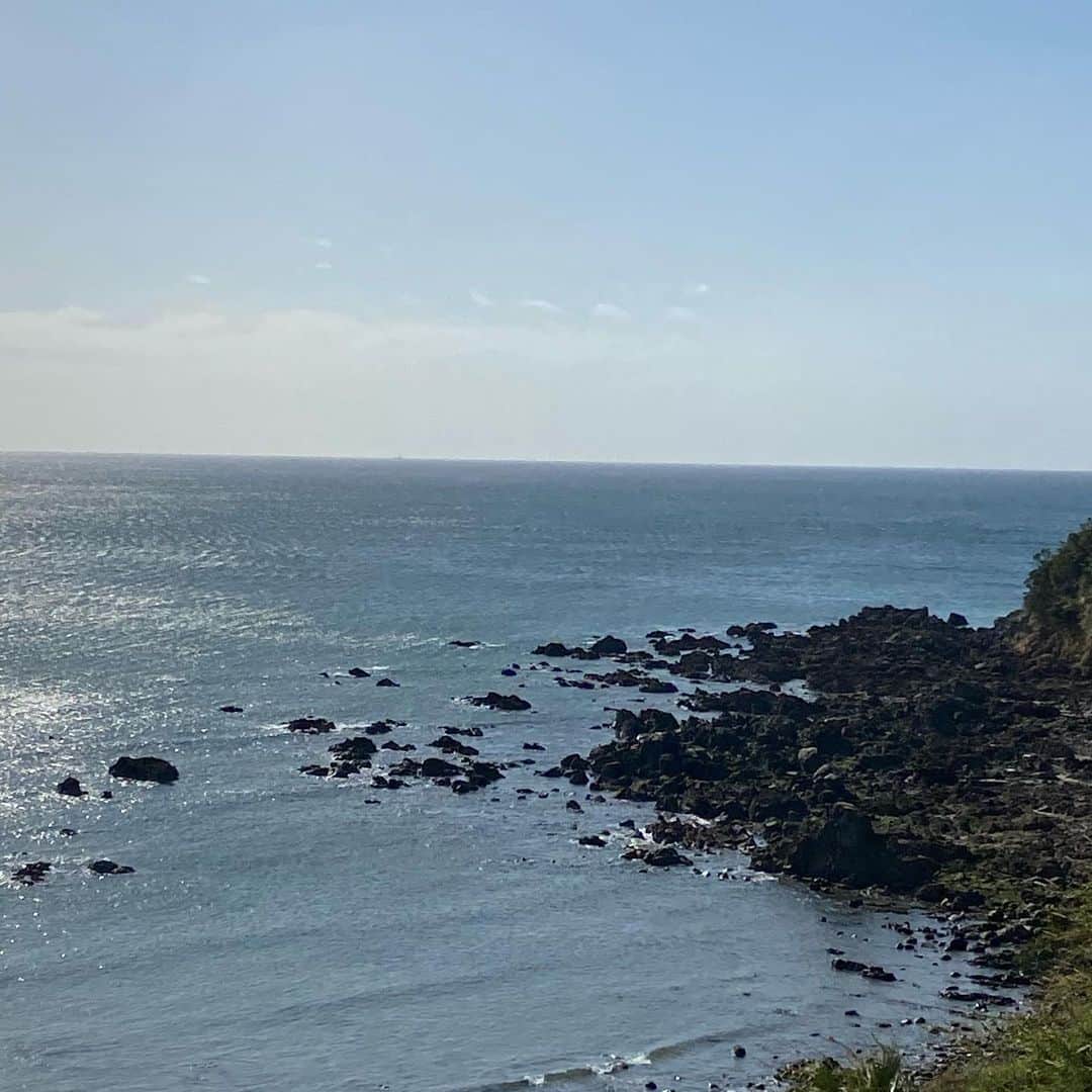 小田幸平のインスタグラム：「今日はキャンプ休日。外出禁止なので部屋から海をパシャ📷しかし何もすることがない。明日からまた5日間頑張っていきましょう。#鹿児島県#日置市#三菱重工west#休日#中日ドラゴンズ#読売ジャイアンツ#はげch」