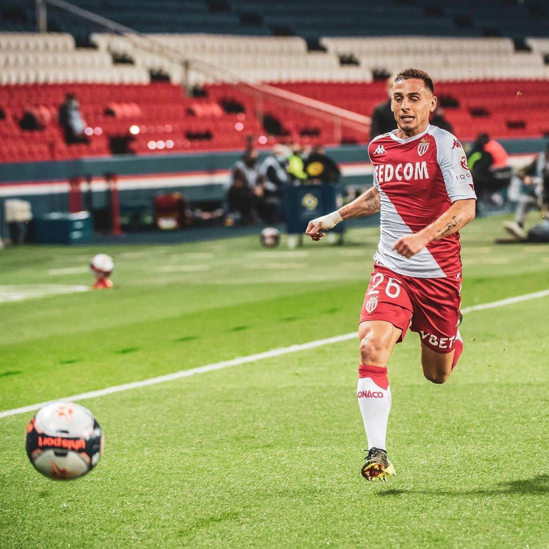 ASモナコさんのインスタグラム写真 - (ASモナコInstagram)「⚔️ 𝑴𝒂𝒕𝒄𝒉𝒅𝒂𝒚 🔴⚪️ 🆚 @stadebrestois29  🏆 @ligue1ubereats  ⌚️ 13h00 (UTC+1) 🏟️ Stade Louis-II 📺 @canalplussport  📲 #ASMSB29  👊 𝑫𝒂𝒈𝒉𝒆 𝑴𝒖𝒏𝒆𝒈𝒖 👊」2月28日 16時32分 - asmonaco