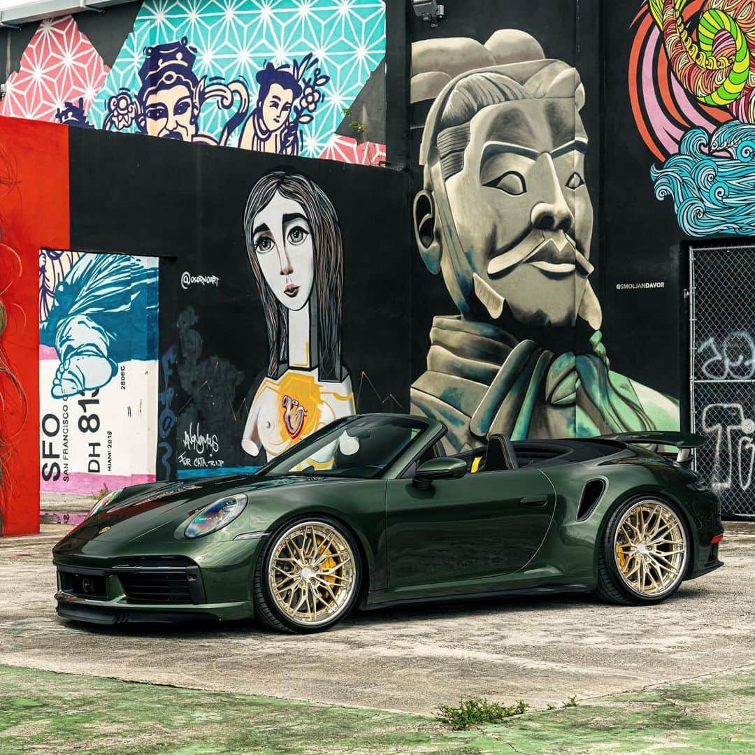 CARLiFESTYLEさんのインスタグラム写真 - (CARLiFESTYLEInstagram)「Beautiful topless Porsche 992 Turbo S on @anrkywheels #carlifestyle #992 #turboS」2月28日 8時31分 - carlifestyle