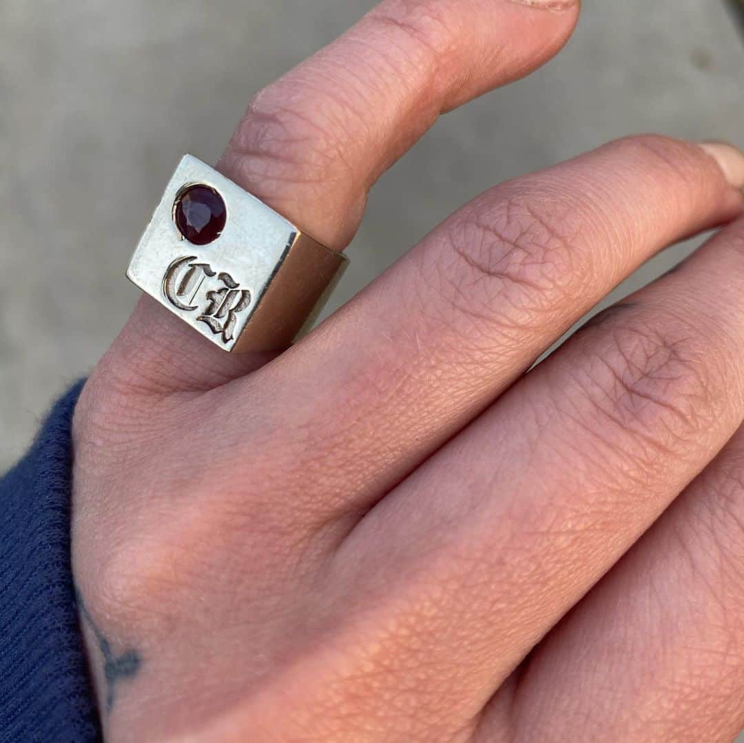 ケイリン・ルッソのインスタグラム：「@rosesmetals appreciation post」