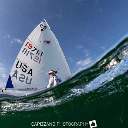 ペイジュ・レイリーのインスタグラム：「3 races and 3 1st places which has me leading the event. Was nice to see the work the team has put in paying off.  • • • Photo cred @matias_capizzano  #saturday #stfrancissailingfoundation #teamusa #athlete #girl #olympics #florida」