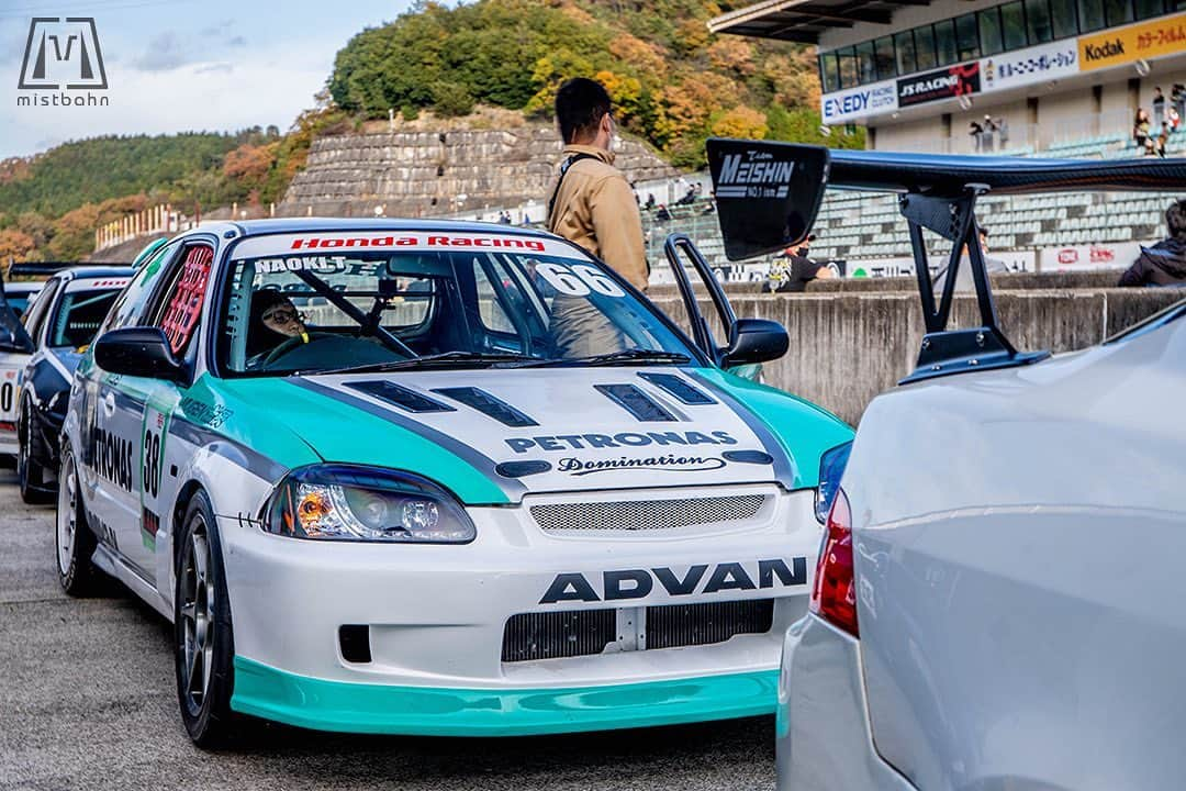 mistbahnさんのインスタグラム写真 - (mistbahnInstagram)「_ Domination Honda EK9 CIVIC Type  R _ Shot on Nov-15 2020 "Circuit Festa" "HONDA ONE MAKE RACE" organized by @aslan_inc_japan at Central Circuit. _ owner: @naoki.tanaka66 photo: @mistbahn _ _ JP) 2020年11月15日のセントラルサーキットで開催された「サーキットフェスタ」内の、アスランさん( @aslan_inc_japan )主催の「ホンダ・ワンメイク・レース」で撮影。 _ _ #circuitfesta #サーキットフェスタ #hondaonemakerace #centralcircuit #セントラルサーキット #domination #ドミネーション #brushup_aw_osaka #petronas #honda #civic #hondacivic #ホンダシビック #シビック #ek9 #ek #ekcivic #osakajdm #kanjo #kanjostyle #kanjoracer　#kanjozoku #timeattack #timeattackjapan #bseries #b18 #b18c #hondasontrack #advan #mugen無限power」2月28日 8時56分 - mistbahn