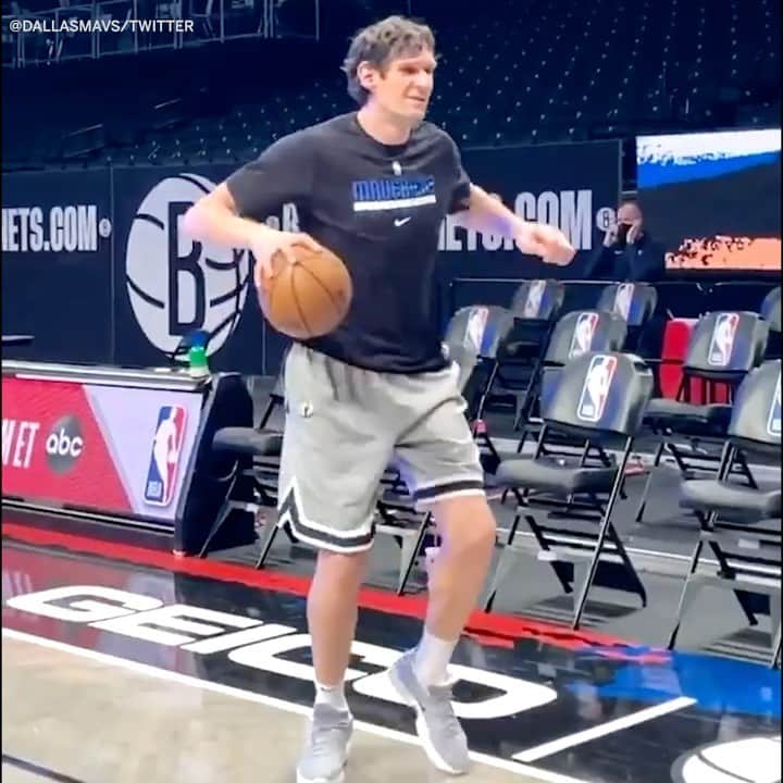 espnのインスタグラム：「Add this moment to the growing legend of Boban 😂 (via @dallasmavs)」