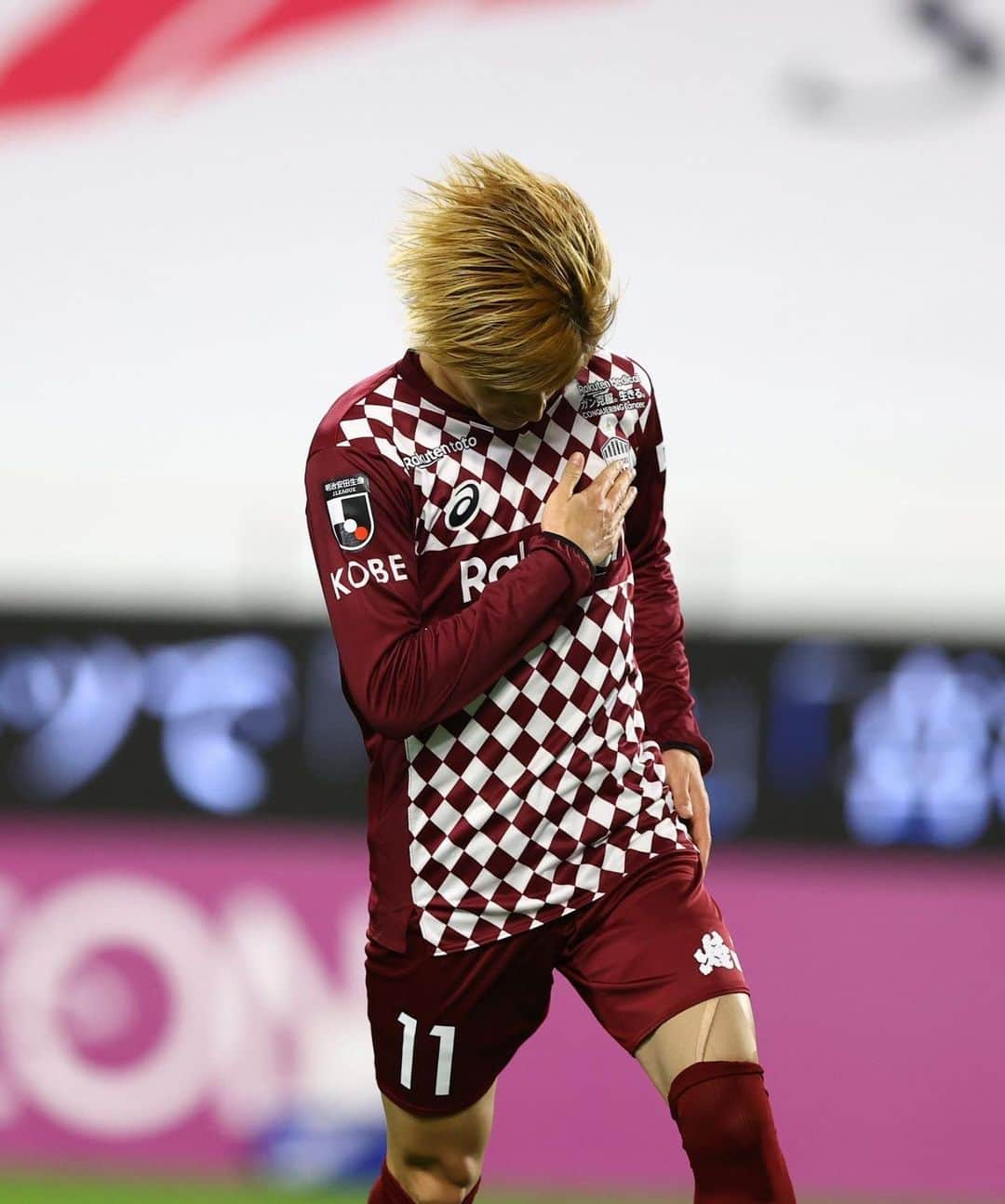 ヴィッセル神戸さんのインスタグラム写真 - (ヴィッセル神戸Instagram)「[MATCH PHOTOS] VISSEL KOBE vs. GAMBA OSAKA  #vissel #visselkobe #ヴィッセル #ヴィッセル神戸 #Kobe #神戸 #WeAreKobe #KobeForeverForward #一致団結 #JLeague #Jリーグ #DAZN」2月28日 9時47分 - visselkobe