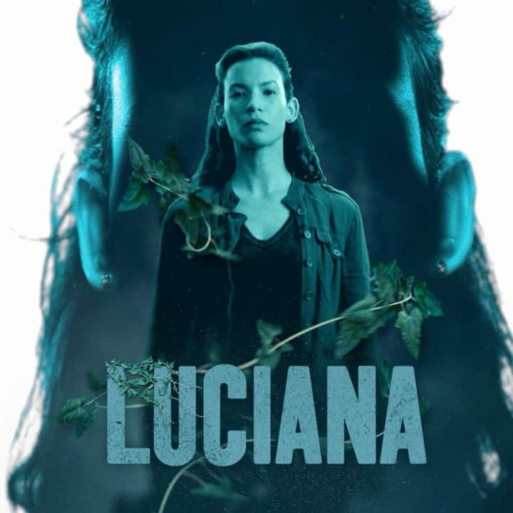 ダナイ・ガルシアのインスタグラム：「Who’s ready for an adventure??!🌱 My sweet Luciana has a story to tell. You just have to wait and listen.👑 @feartwd return April 11th on @amc_tv !!!  #lucianaisback #fearfamily #twdamc #twdfamily #danaygarcia #herewego #lol #workflow #comingsoon #premiere #community #fans #luciana #ftwd  Never forget the magic 👑🌱#queen」