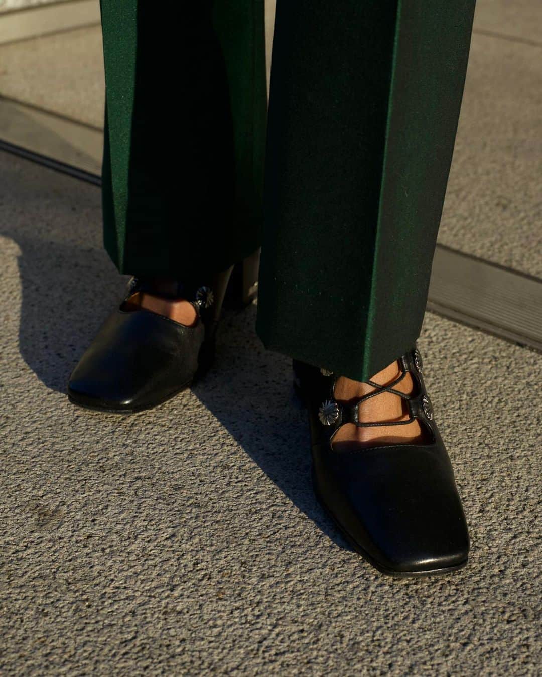 Fashionsnap.comさんのインスタグラム写真 - (Fashionsnap.comInstagram)「【スナップ】 Name: Sharar Lazima Occupation: model  Jacket #used Pants #TOGA BEAURE Shoes #TOGAPULLA Eyewear #SUPERBYRETROSUPERFUTURE  Photo by @kaho_kikuchi  #スナップ_fs #fashionsnap #fashionsnapwo_women #snap #ファッションスナップ #streetsnap #ストリートスナップ #japan #tokyo #fashion #streetstyle #streetwear #streetscene #ストリートファッション #style #コーディネート #tokyofashion」2月28日 10時40分 - fashionsnapcom