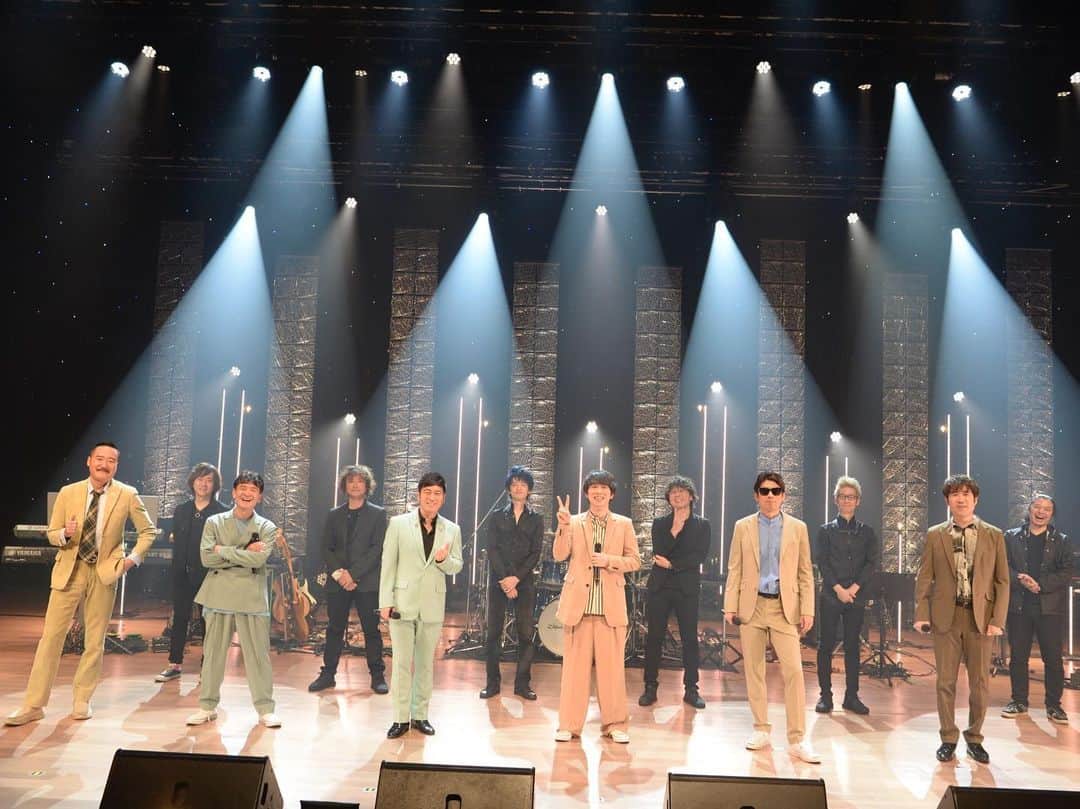 のインスタグラム：「無観客配信 #ライブハウスからハーモニーを2 、つつがなく終了。 楽しんで頂けましたでしょうか。 演者の心情としては、やはり 打ち上げがしたいねの一言につきます。#ゴスペラーズ」