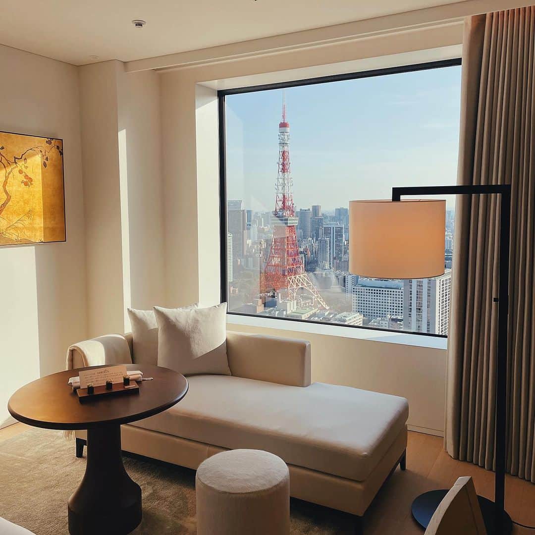 WAKAKOのインスタグラム：「gm♥️ . . . @toranomonedition  #東京エディション虎ノ門」