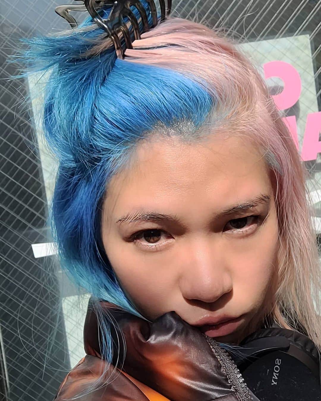 LISACHRISのインスタグラム：「ami vs small lady」