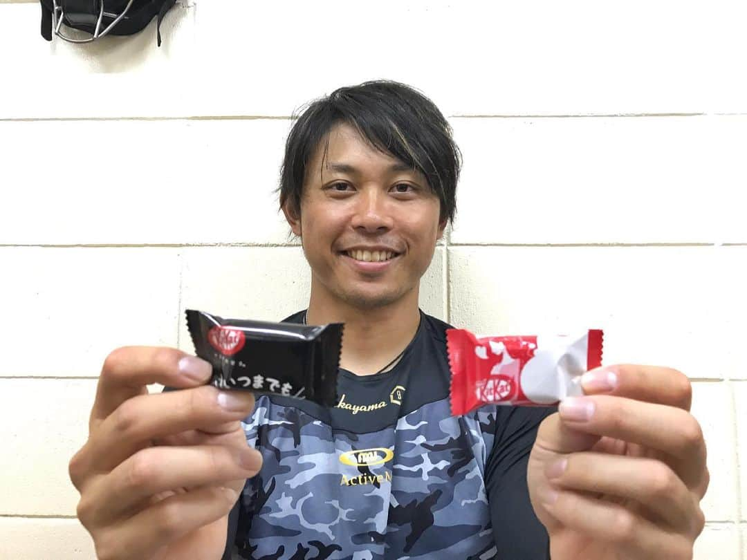 阪神タイガースさんのインスタグラム写真 - (阪神タイガースInstagram)「キットカットメッセージ🍫✨ 今回は髙山選手に「いつまでも◯◯◯」◯◯◯に当てはめてメッセージをコメントしてください！  #髙山俊 選手 #いつまでも 〇〇 #応援メッセージください✨ #キットカット #春季キャンプ #阪神タイガース #挑超頂」2月28日 11時14分 - hanshintigers_official