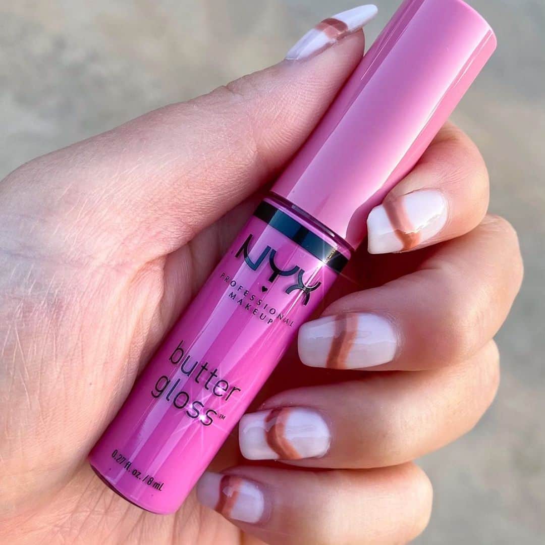 NYX Cosmeticsさんのインスタグラム写真 - (NYX CosmeticsInstagram)「Grabbing our fave Butter Gloss in ‘Merengue’ for the weekend 💕 Which lippie are YOU rocking 👀✨ • #nyxcosmetics #nyxprofessionalmakeup #crueltyfreebeauty」2月28日 11時21分 - nyxcosmetics