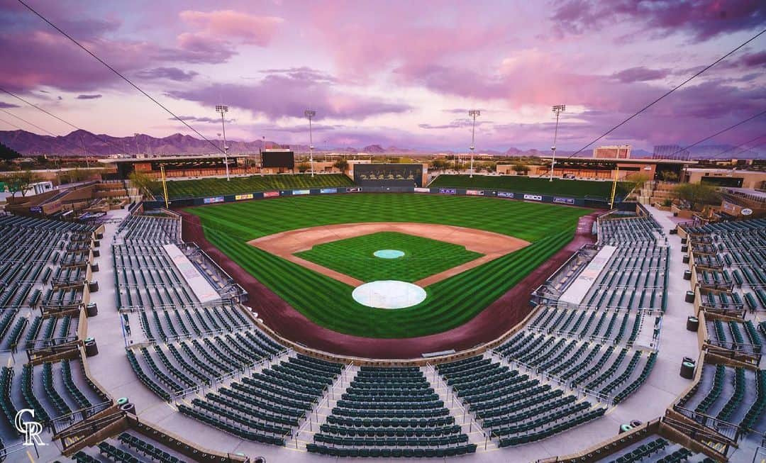 コロラド・ロッキーズのインスタグラム：「Back here tomorrow 🙌🌵⚾️」
