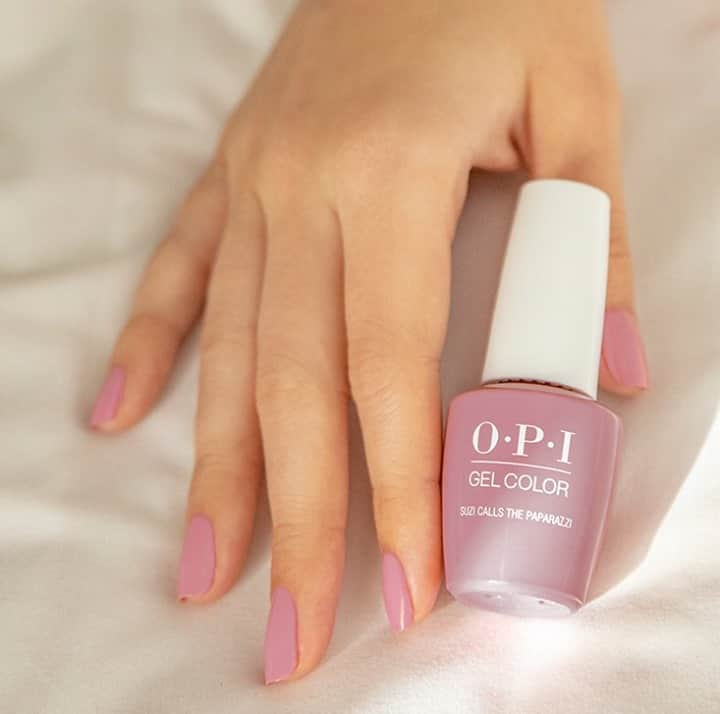 OPIさんのインスタグラム写真 - (OPIInstagram)「Just because we're not going to the @goldenglobes tomorrow doesn't mean we can't dress up and pretend. 💫 #SuziCallsThePaparazzi is available in #OPIGelColor for that lasting star treatment.  #ColorIsTheAnswer #OPIHollywood #GelColor #PinkNails #PinkMani #OPIObsessed #RedCarpetNails #RedCarpetTrends #NailTrends #TrendyNails #NailInspo #HollywoodVibes #SpringNails #SpringMani #SummerNails #SummerMani」2月28日 11時45分 - opi