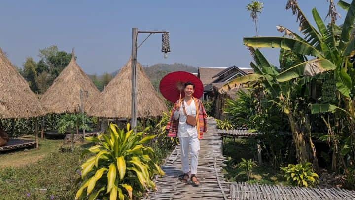 アイス・サランユーのインスタグラム：「ศรี◇นา◇ม่าน  จ้าววว 🙏☂️ @srinaman_nan #น่าน #NAN  #เที่ยวทั่วไทยกับไอซ์ศรัณยู」