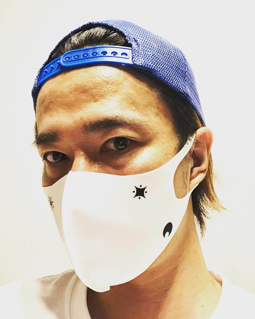 秋山真太郎さんのインスタグラム写真 - (秋山真太郎Instagram)「Designed✨ Cherry.B🌸 #mask#westory#nagasaki#ai#cherryb#長崎#suitfactory」2月28日 12時12分 - shintaro_akiyama_official