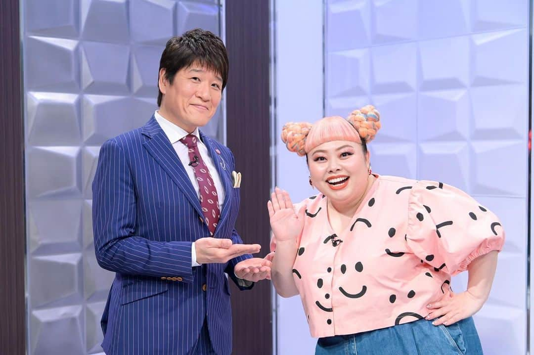 MBS「林先生が驚く初耳学」さんのインスタグラム写真 - (MBS「林先生が驚く初耳学」Instagram)「2/28(日)よる10時〜 #初耳学﻿ ﻿ ▼インタビュアー林修﻿ アメリカでも活動中‼︎﻿ 渡辺直美×林先生本音トーク💫﻿ レディ・ガガのパロディMVの﻿ ウラ話やハリウッド映画への夢など…﻿ テレビ初告白😳‼︎﻿ ﻿ ▼初耳トレンディ﻿ 運動しなくても痩せる？﻿ プロテインの世界を深掘り🤣﻿ 簡単すぎるダイエットの結果は…⁇﻿ ﻿ MC﻿ #林修 #大政絢﻿ ﻿ ゲスト(50音順)﻿ #河北麻友子﻿ #木嶋真優﻿ #澤部佑﻿ #千原ジュニア﻿ #中島健人﻿ #ロイ﻿ ﻿ VTR出演﻿ #３時のヒロイン﻿ （#ゆめっち、#福田麻貴、#かなで）﻿ #渡辺直美」2月28日 12時34分 - hatsumimigaku