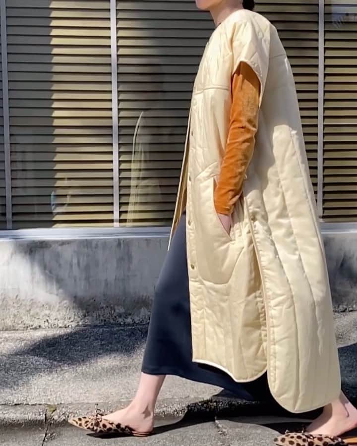 のインスタグラム：「🪐NEW ARRIVAL🪐﻿ ﻿ 《 JUN MIKAMI 》﻿ スリーパーコート﻿ ￥64,900（税込）﻿ ﻿ 《  Baserange 》﻿ OMO LONG SLEEVE TEE﻿ ￥17,820（税込）着用サイズS﻿ ﻿ 《 AURALEE 》﻿ SMOOTH NYLON DOUBLE KNIT HALTER NECK ONE-PIECE﻿ ￥36,300（税込）着用サイズ0﻿ ﻿ ﻿ スタッフ身長166cm﻿ ﻿ ﻿ オフィシャルサイトの在庫と店頭在庫は共有しております。﻿ 商品に関しましては、お気軽にコメントや店舗までお問い合わせください。﻿ ⬇︎⬇︎⬇︎﻿ @ann_de_ark  @arknets_official﻿ #fashion #栃木 #宇都宮 #ショップ  #arknets #anndeark #annstyling #anncode #JUNMIKAMI #baserange #AURALEE」