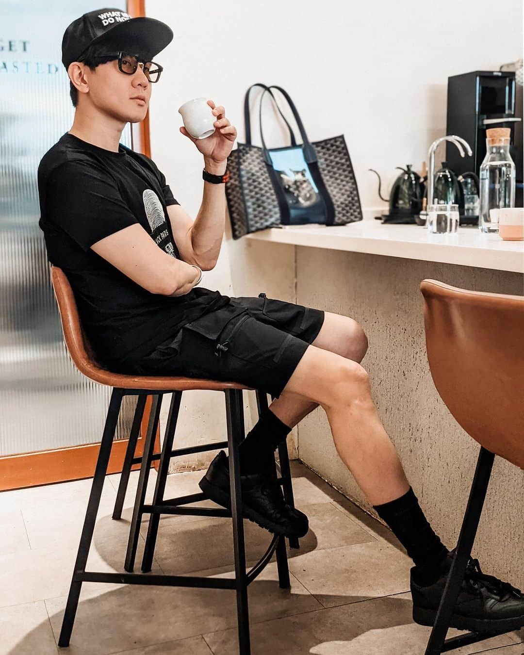 林俊傑のインスタグラム：「Coffee day. 咖啡日，哪一天不是？  #咖啡調調」