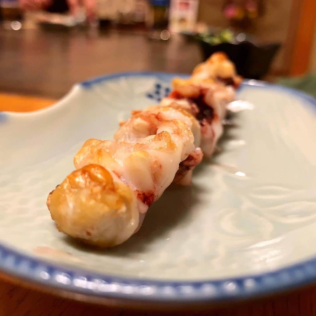 池内万作さんのインスタグラム写真 - (池内万作Instagram)「昨日の夜は福寿司さんに。 握り最高。 甘鯛の塩焼きは凄まじいお得感！ あー美味しかった〜。 ありがたやありがたや。 #イケウチ家のグルメ旅」2月28日 13時53分 - mandeshita