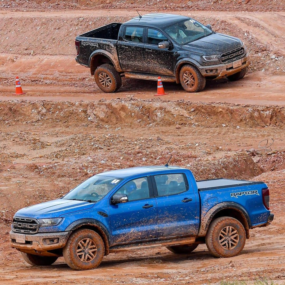 Ford Thailandのインスタグラム：「สนุก 2 เท่า มันส์กว่าเมื่อคุณมีเพื่อนที่ใจตรงกัน #LiveTheRangerLife #เรนเจอร์แร็พเตอร์ #ฟอร์ดเรนเจอร์ #FordRanger #RangerRaptor #RangerRaptorThailand #OffRoad」