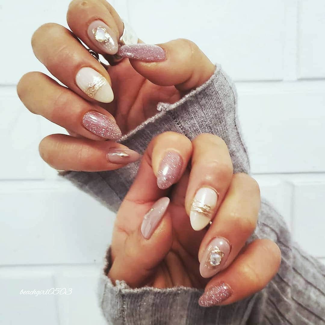 𝑵𝒐𝒓𝒊のインスタグラム：「. . . 𝑵𝒆𝒘 𝒏𝒂𝒊𝒍𝒔.....♡ . . . . #nails #naildesign #instanails #spring #pink #springnails #fashion #naildesigns #nailstagram  #ネイル #春ネイル #大人ネイル #大人可愛い #ジェルネイル #ピンク #春 #大人女子 #女子力 #ネイルデザイン #ファッション #手元倶楽部 #ニュアンスネイル #お気に入り #ピンクネイル #休日 #ハンドネイル #ネイル好き #ネイルチェンジ #可愛い #自己満」