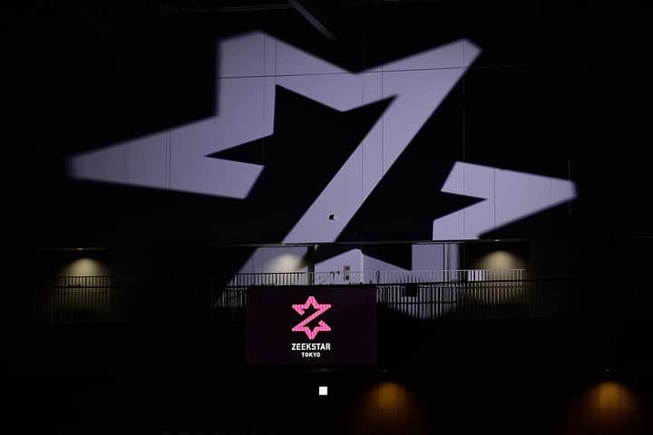 のインスタグラム：「JHL2020〜2021シーズ終了 7位(7勝2分11敗)でした。  シーズンを通しZEEKSTARTOKYOを応援して頂きありがとうございました！来シーズンはプレーオフ進出！優勝を目指します！！ 引き継ぎ応援宜しくお願いします！  今シーズンはコロナの影響もあり、大変な事が沢山あったと思いますが、リーグ戦開催にあたりご尽力頂いた全ての方々に感謝しています。ありがとうございました。  #ハンドボール  #jhl  #zeekstartokyo  #hummel  #salming  #salminghandball  #bauerfeindjapan j」