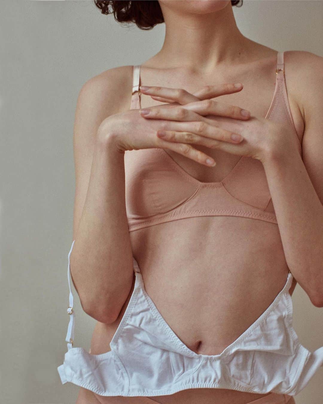 Araksのインスタグラム：「The Briar bra in recycled organic cotton #RecycledCotton #OrganicCotton」