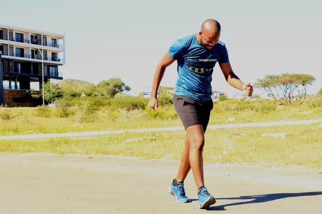 runplanetのインスタグラム：「@accrakwalela: You're the summit where my feet are ⠀ #run #running #salomon #windhoek ⠀ #runningtime #runspiration #justrun #runninginspiration #runningworld #runningmakesmehappy #runningclub #runninglove #runinspiration #nikerunner #trainingrun #runnerspace #runplanet #runday #nikerunningclub #runfit #igrun」