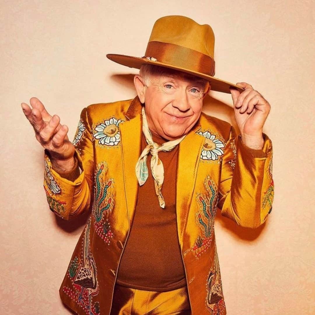 Nick Fouquetのインスタグラム：「Company's Comin'... @thelesliejordan @ftlonesome 🦎  📸 @millermobley」