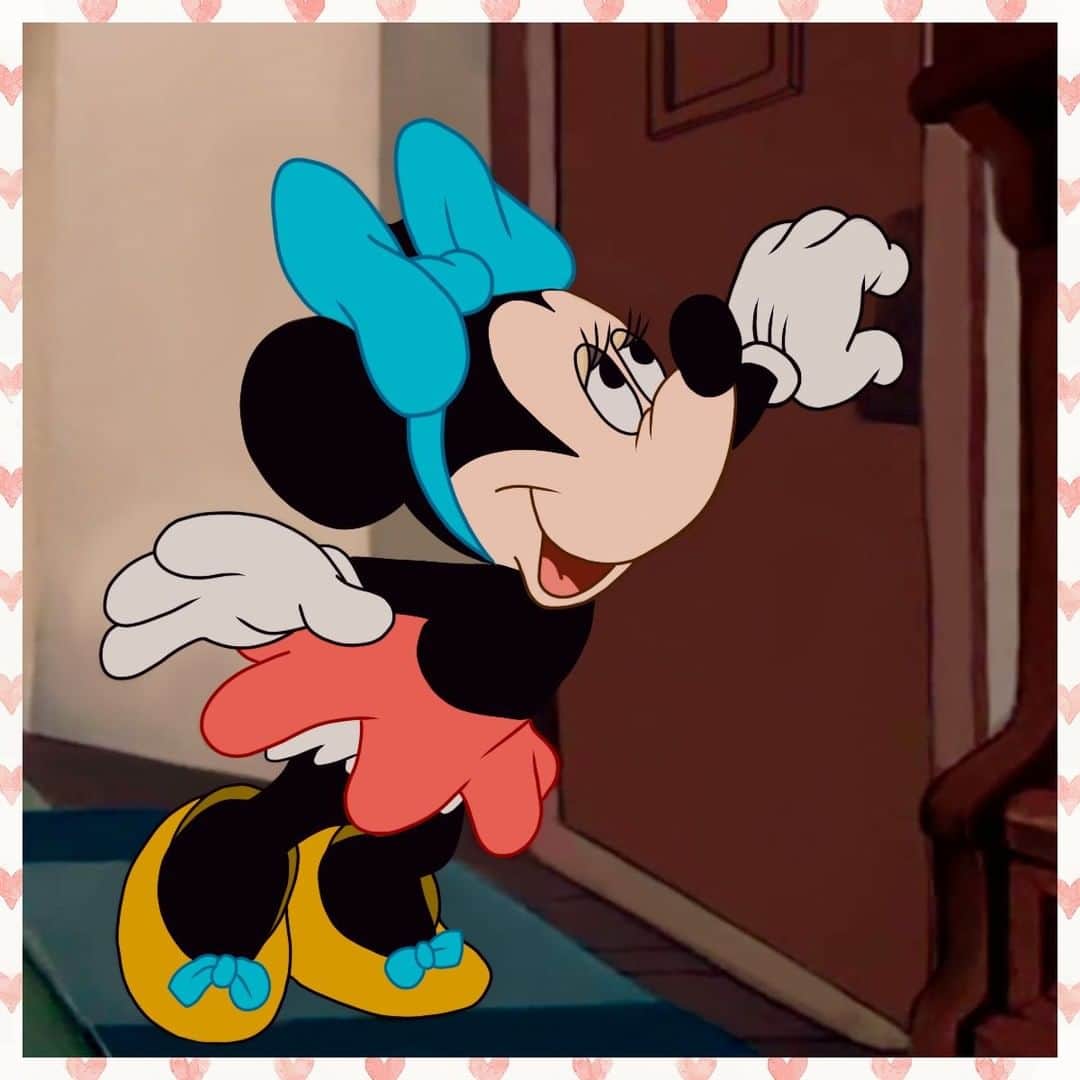 ミニーマウスさんのインスタグラム写真 - (ミニーマウスInstagram)「Knock knock! 😊 Can you guess who’s at the door? Swipe to see! ➡️」3月1日 1時15分 - minniemouse